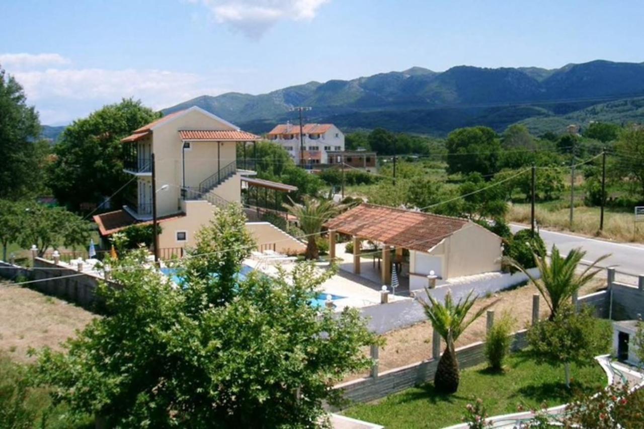 Villa Fondas Roda ภายนอก รูปภาพ